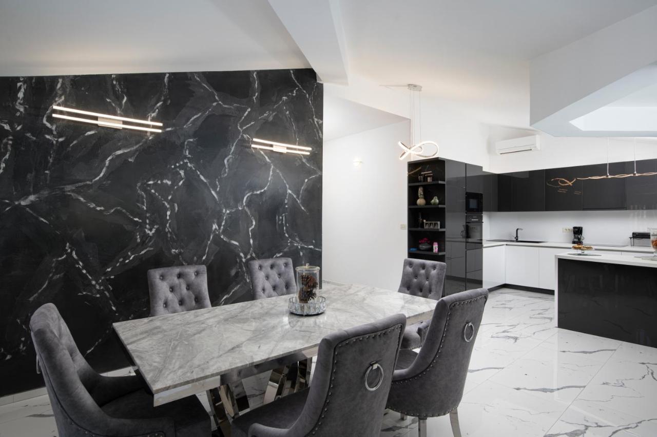 Pjescana Uvala Sea View Apartment ภายนอก รูปภาพ