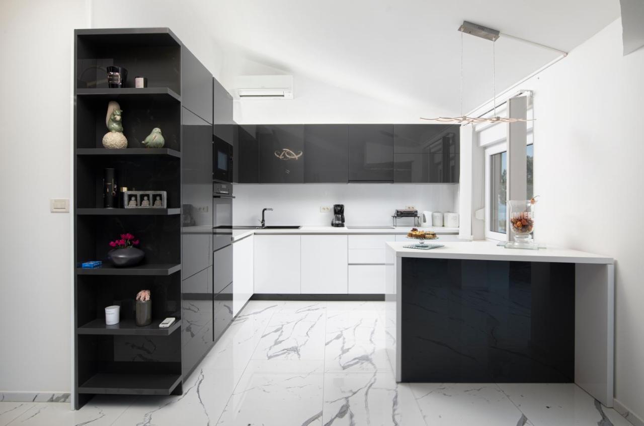 Pjescana Uvala Sea View Apartment ภายนอก รูปภาพ