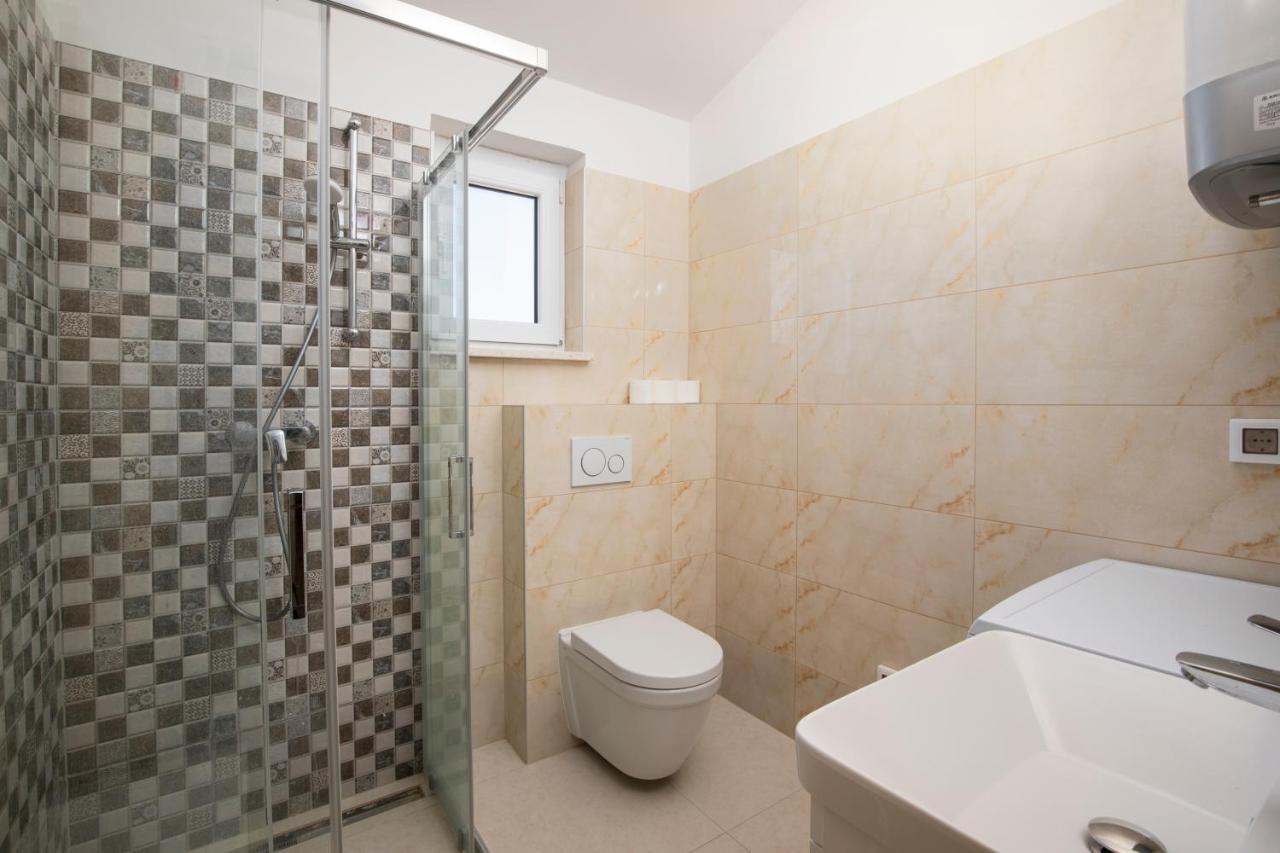 Pjescana Uvala Sea View Apartment ภายนอก รูปภาพ